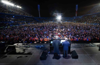 Franklin Graham draws thousands to faith at 'Esperanza Buenos Aires' festival in Argentina