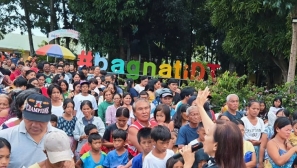 Filipino music icon offers hope to typhoon‑hit Cebuanos