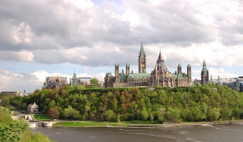 Religious expression defense removed from Canadian hate crime bill