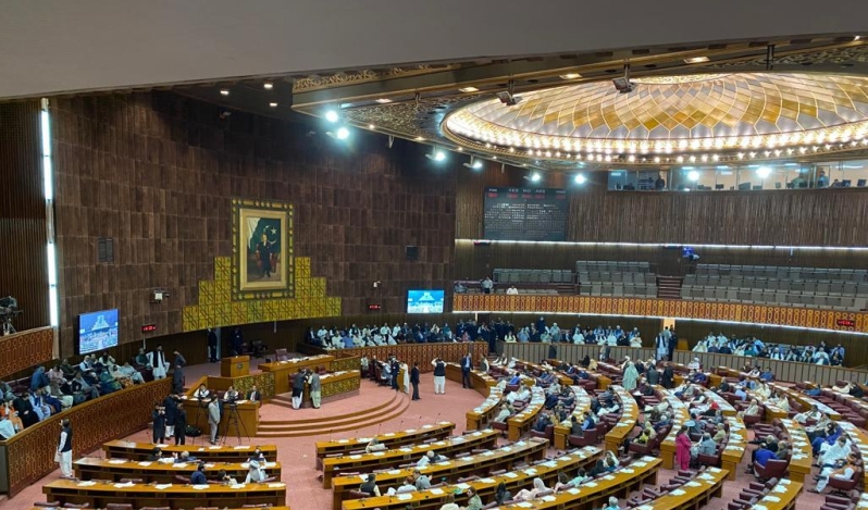 Pakistan’s parliament passes law to establish long-delayed commission on minority rights, reactions mixed