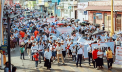 Ten thousand believers mobilize in thanksgiving march for peace in Chiapas, Mexico