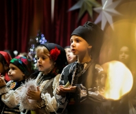 How candlelight, carols and chalk blessings shape Christmas across Eastern Europe