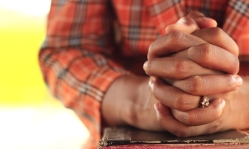 Half of world’s people face some level of religious persecution, report says