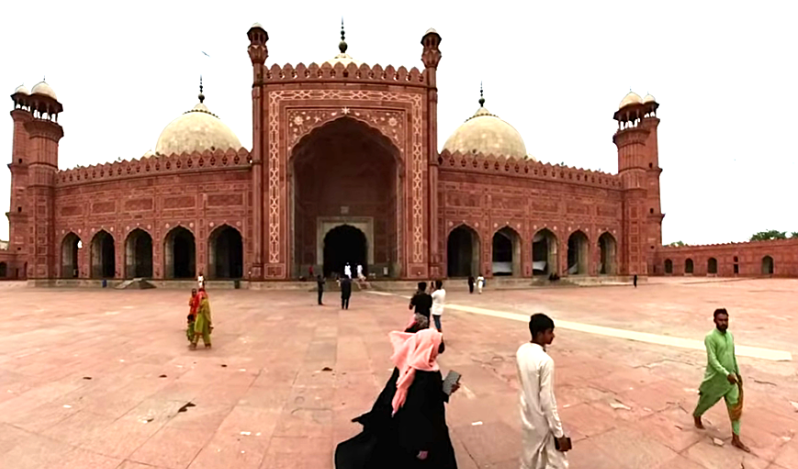 Court in Pakistan orders recovery of kidnapped Christian girl