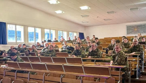 Evangelical Swiss chaplains discuss spiritual care for modern army