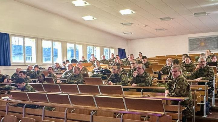 Evangelical Swiss chaplains discuss spiritual care for modern army