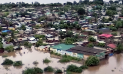 Floods kill more than 200 across Southern Africa as churches become shelters