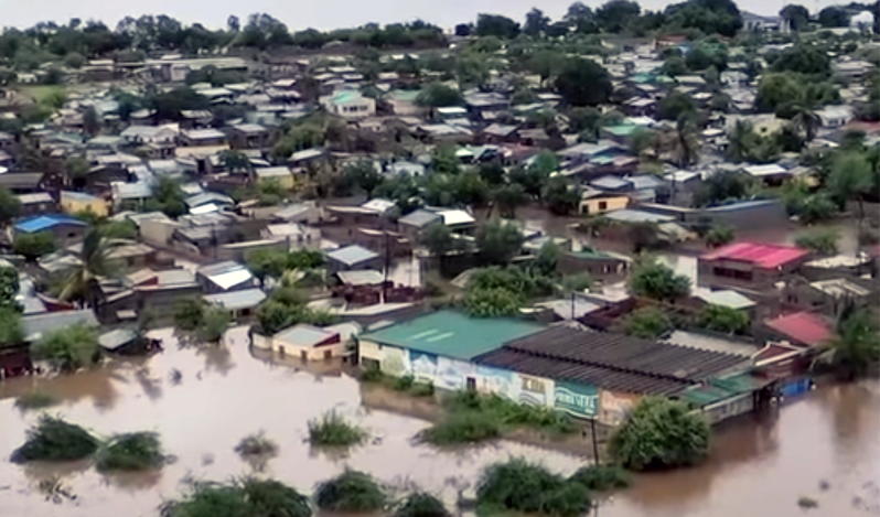 Floods kill more than 200 across Southern Africa as churches become shelters