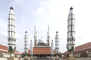Christian group in Indonesia appeals revocation of building permits