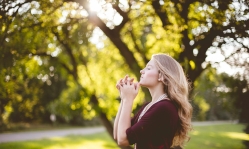 Yale academics explore link between faith and psychiatry