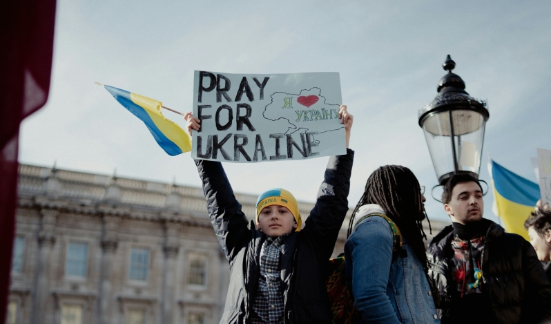 Ukrainian Bible Society distributes Bibles to help the traumatized, especially children