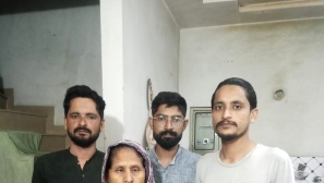Officials in Pakistan defy order to correct Christians’ religious ID
