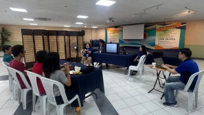 Filipino Deaf Community reviews New Testament translation into Filipino Sign Language