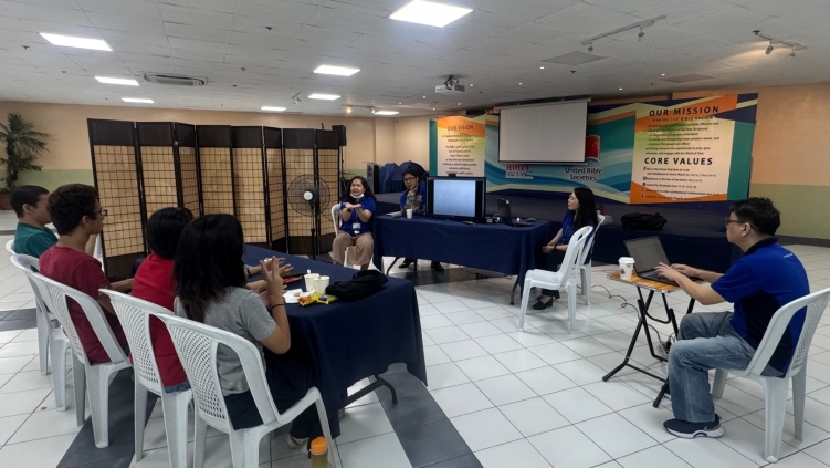 Filipino Deaf Community reviews New Testament translation into Filipino Sign Language
