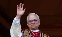 Evangelicals 'distant and remote' to Pope Leo XIV, evangelical theologian writes