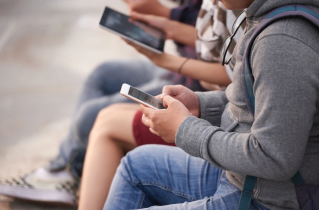 UK social media ban is ‘not a silver bullet,’ says Evangelical Alliance
