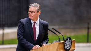 Christian leaders react as UK PM Keir Starmer resigns