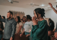 Most evangelicals give their spiritual lives a C+, new study finds