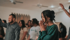Most evangelicals give their spiritual lives a C+, new study finds
