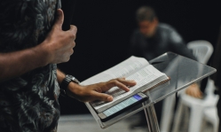 Canadian evangelical body launches study on pastor shortage