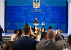 Evangelical leaders join Kyiv prayer breakfast, call on world not to grow weary of Ukraine's war