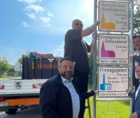 Germany debates official signposts for Islamic prayers