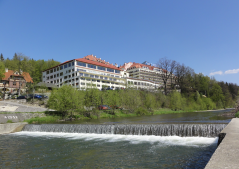 Unexpected hotel renovation forces European Leadership Forum to look for a new 2027 site