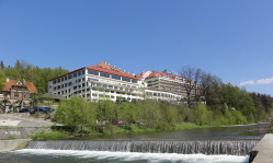 Unexpected hotel renovation forces European Leadership Forum to look for a new 2027 site
