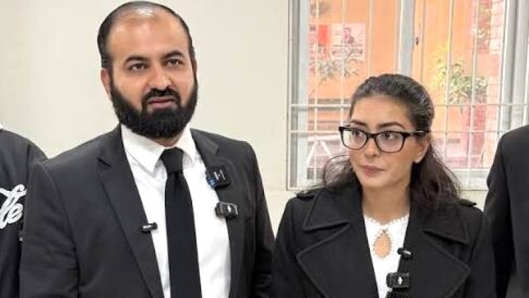 Court suspends sentences of human rights lawyers in Pakistan