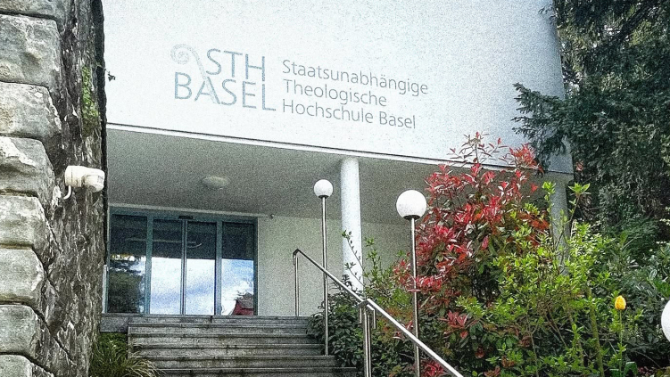 Swiss court upholds withdrawal of accreditation from theology school STH Basel