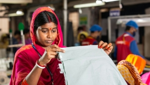 Baptist report highlights gap between fashion brands’ commitments and workers’ rights