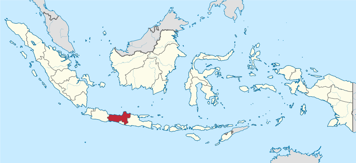 Officials, Muslims halt church construction in Indonesia