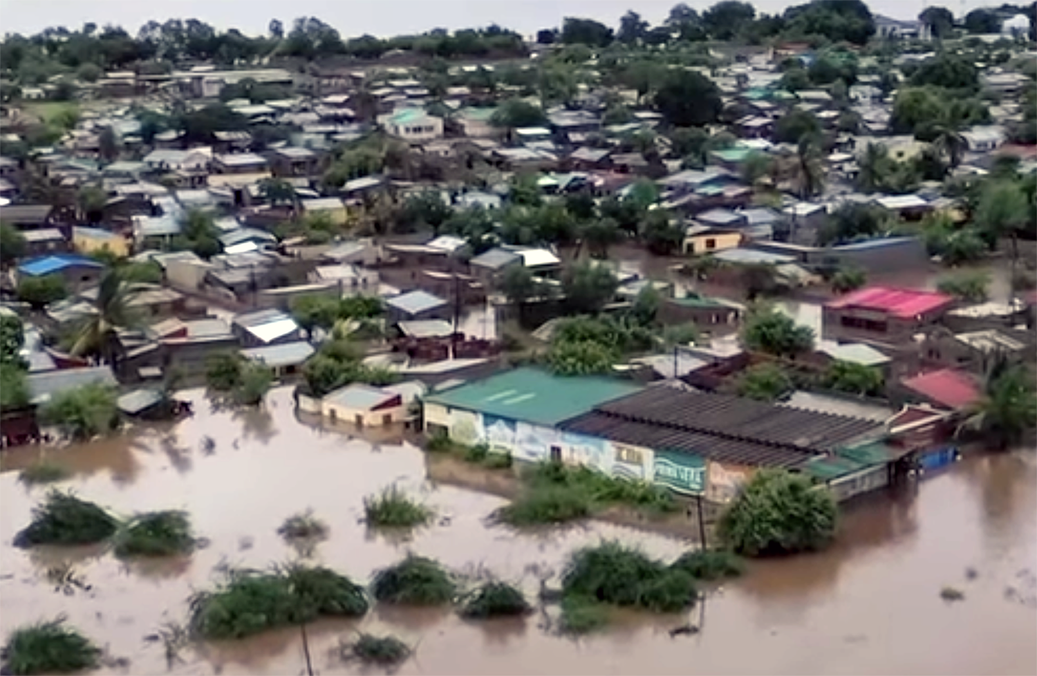 Floods kill more than 200 across Southern Africa as churches become shelters